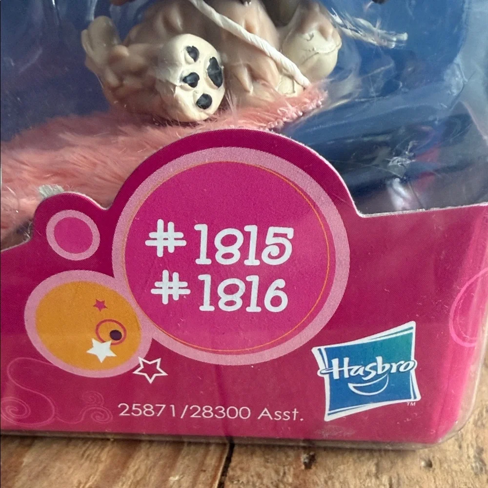 Littlest Pet Shop Prized Pets Bunny 1815 and Sheepdog 1816, 2010
